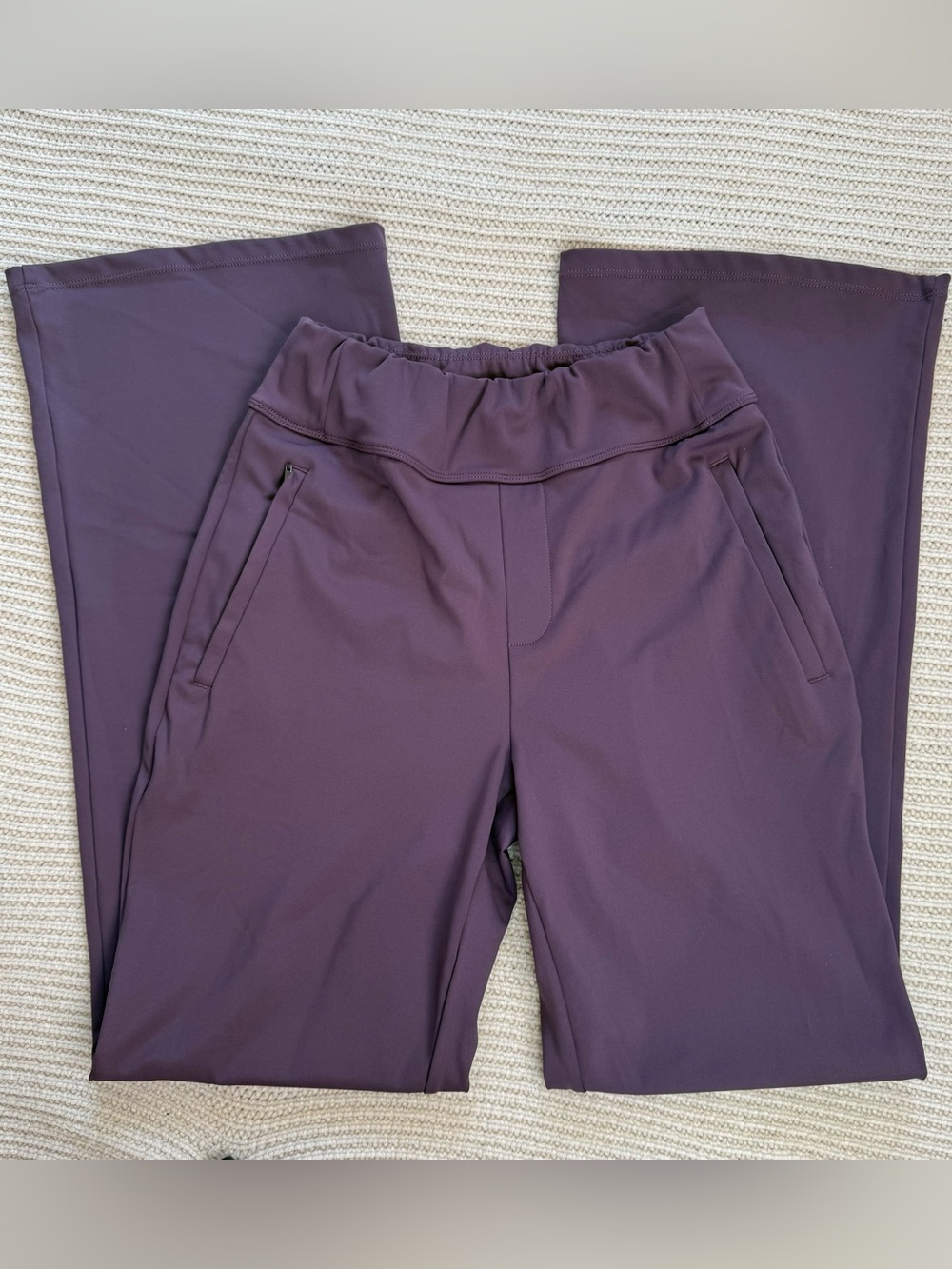 Halara Flex DayStretch Mid Rise Side Zipper Pocket Work Flare Pants Purple XS